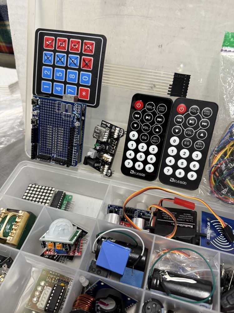 Solid State Electronics Project Kit See Photos Mostly New Never Used Open Box