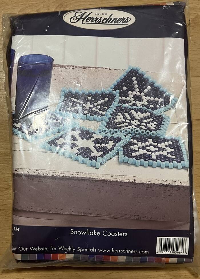 Herschners Beading KIT Coasters Snowflake Coasters