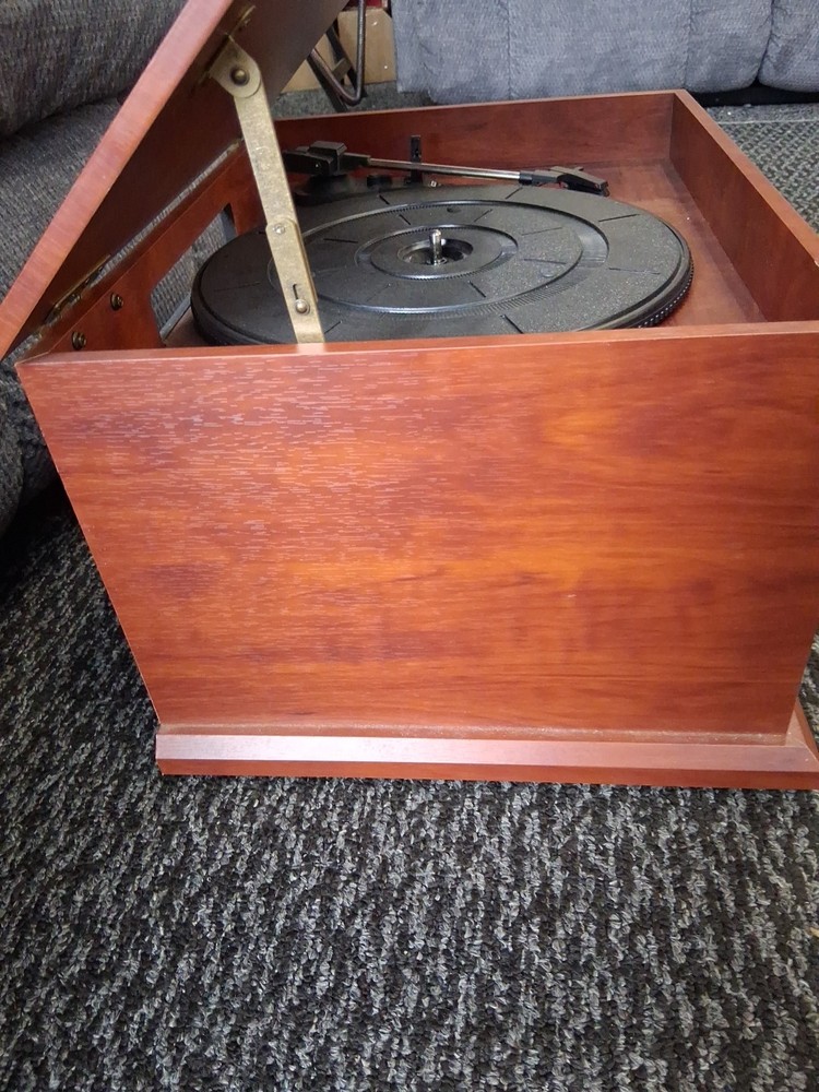 Interactive Technologies Record Player, Compact Disc, Radio and Cassette Player