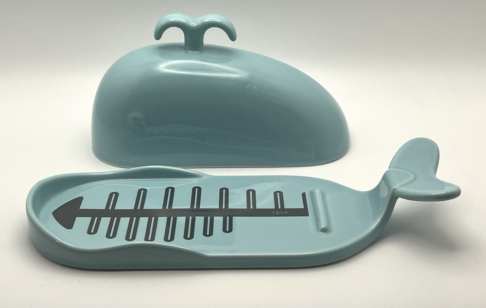Dowan Ceramic Blue Whale Covered Butter Dish
