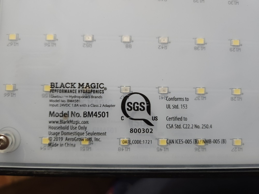 Black Magic Performance Hydroponics 45W LED Grow Light With Power