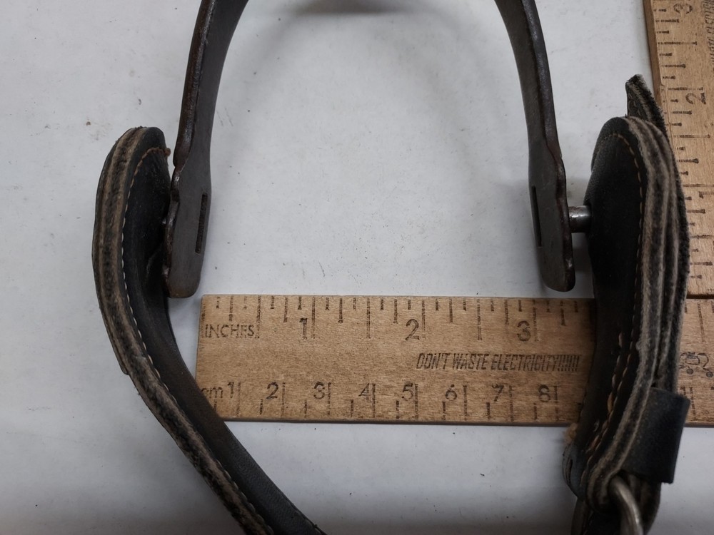 single Cowboy SPUR - RIGHT - Fixed Button - listing #903253