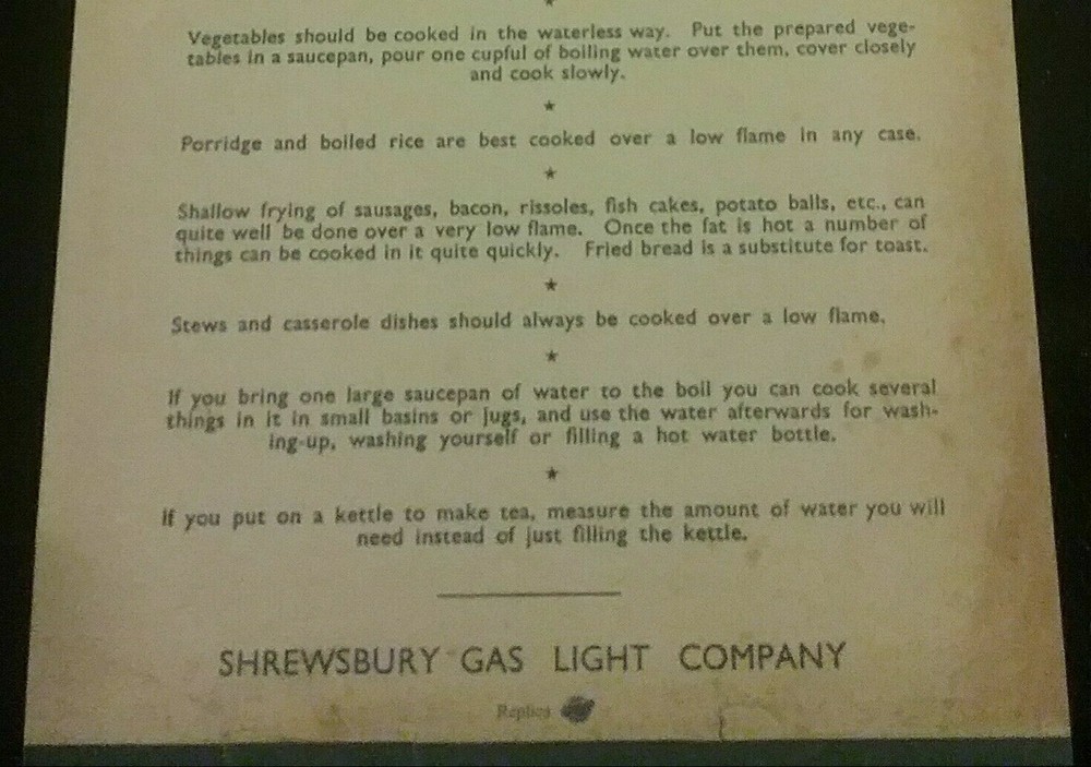 WW2 LEAFLET POSTER ON COOKING AFTER A BLITZ , HISTORY , BLITZ , SOUVENIR GIFT