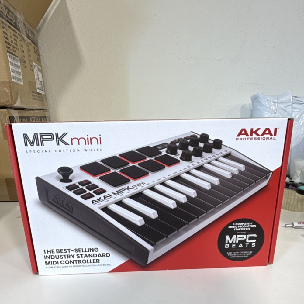 Akai MPK mini Special Edition White Keyboard Controller 25 Synth Keys USB