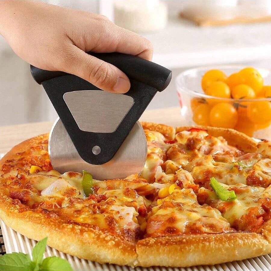 Stainless Steel Pizza Cutter with Arc Handle–multi‑functional Kitchen Tool
