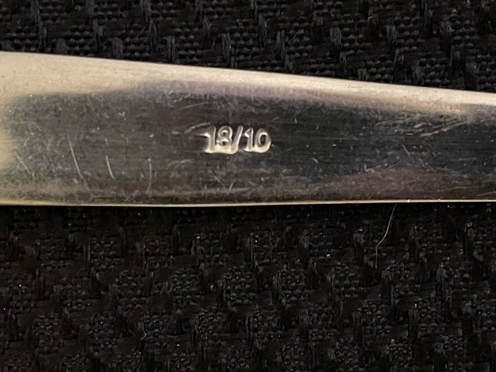 6 Pieces Post Modern Stainless Circle Tip Handle Korea 18/10