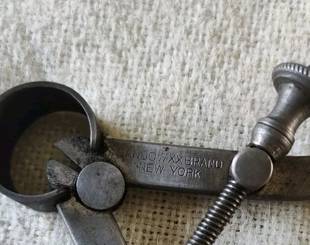 VINTAGE SANDOW 4" O.D. CALIPER