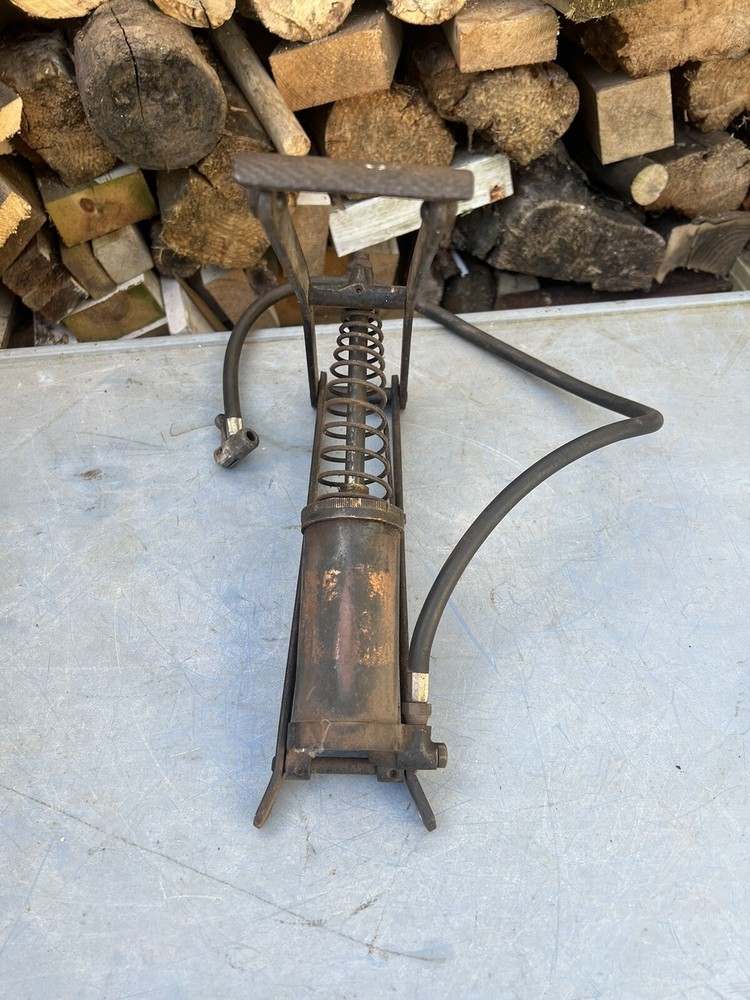 Vintage Classic Car Dunlop Minor Foot Pump