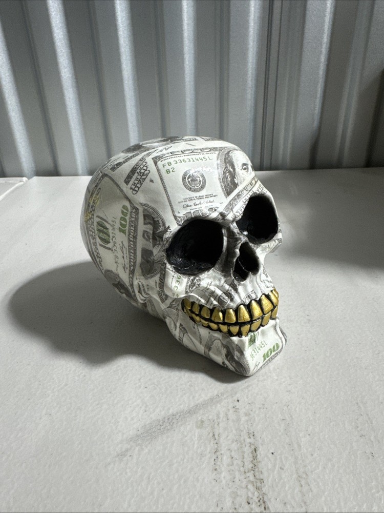Porcelain skull decor