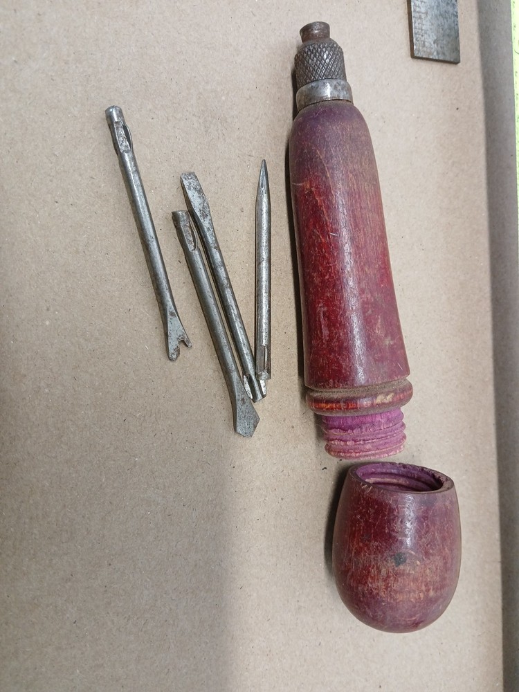 Vintage Multi Bit Screwdriver Wood Handle Storage Cap 4 Bits