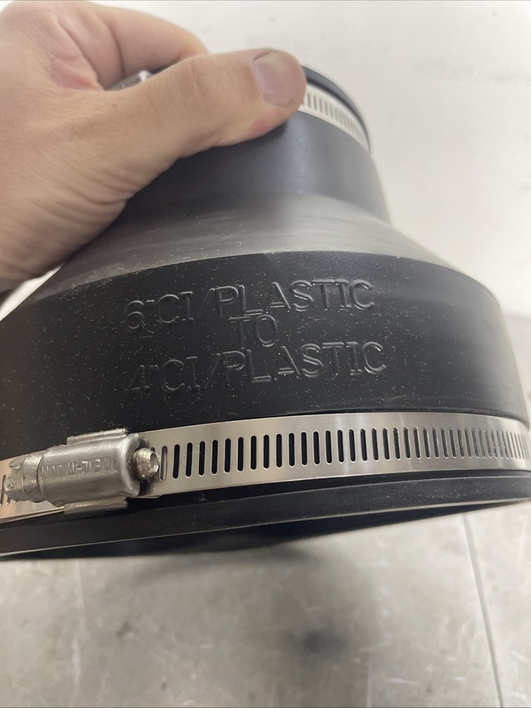 6”ci/plastic to 4” ci/plastic rubber coupling