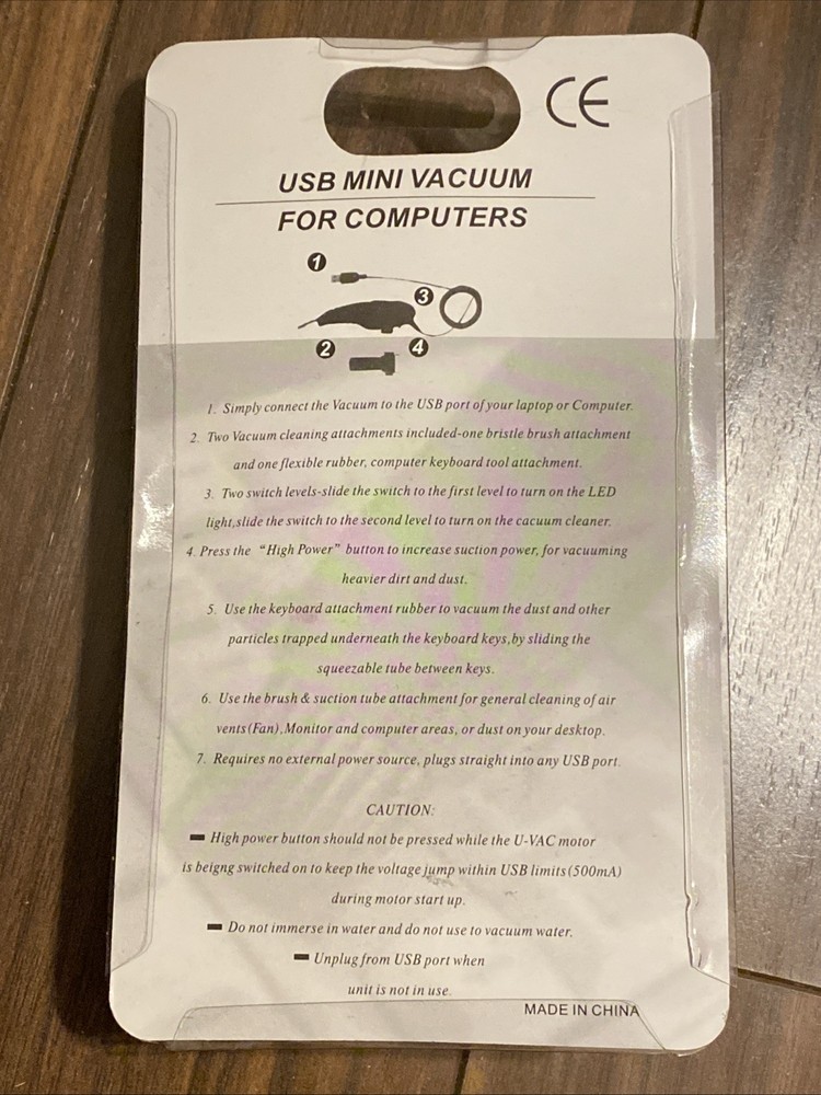 New In Package MINI COMPUTER VACUUM With Attachments USB POWERED.