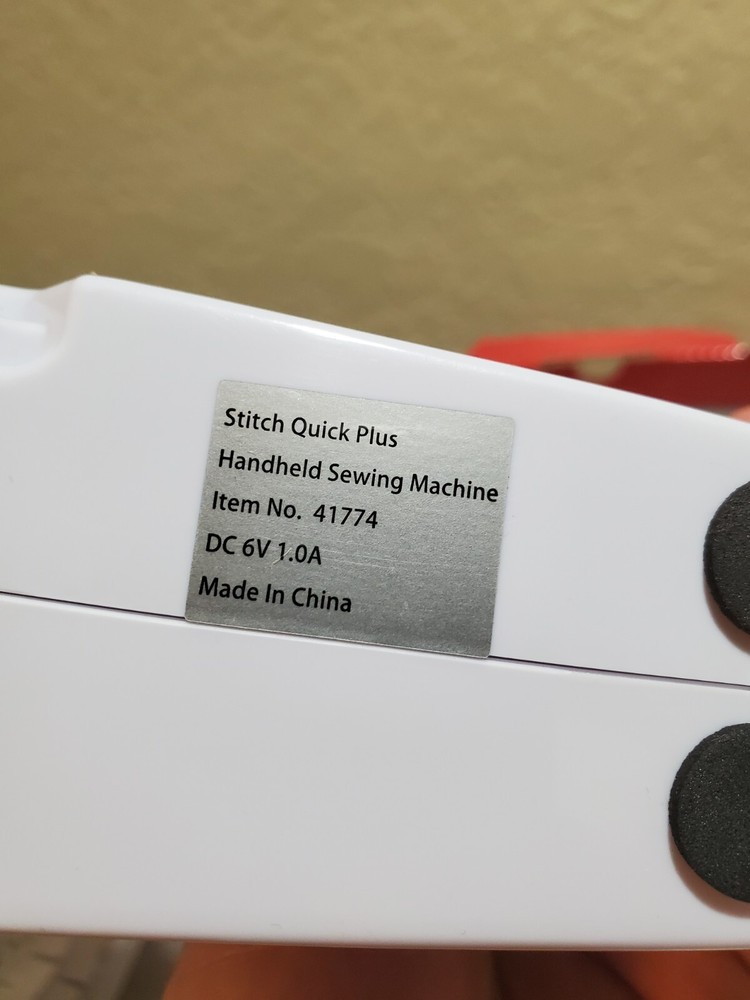 SINGER Stitch Quick Plus Cordless Handheld Portable Mending Machine Working