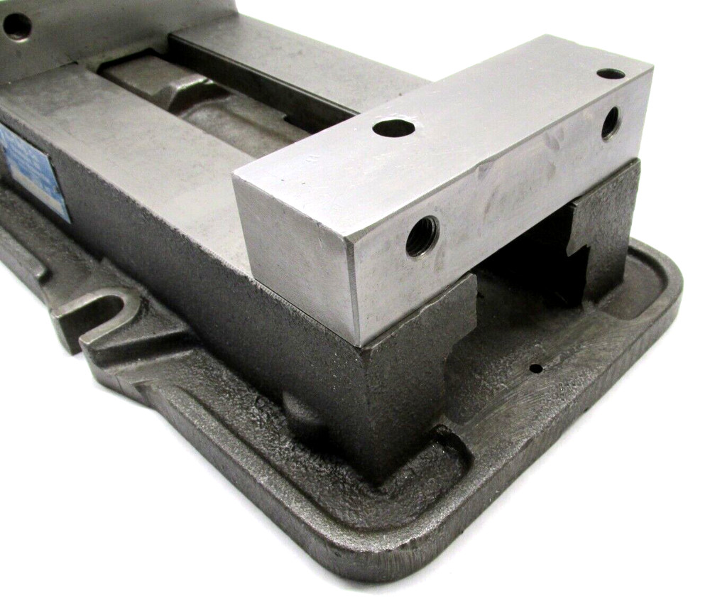 KURT ANGLOCK 6" MILLING MACHINE VISE - #D675