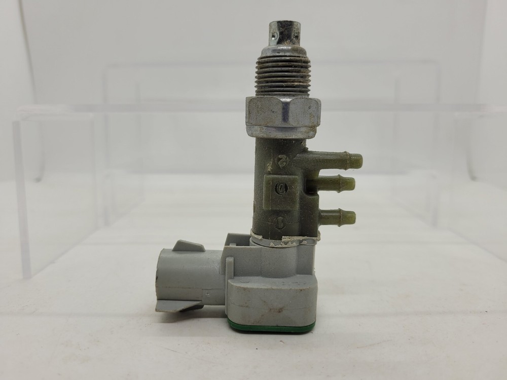 Jetair 83706 Ported Vacuum Switch NOS new in Box
