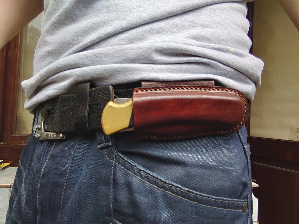 Horizontal scabard leather sheath for buck 110 Folding Hunter