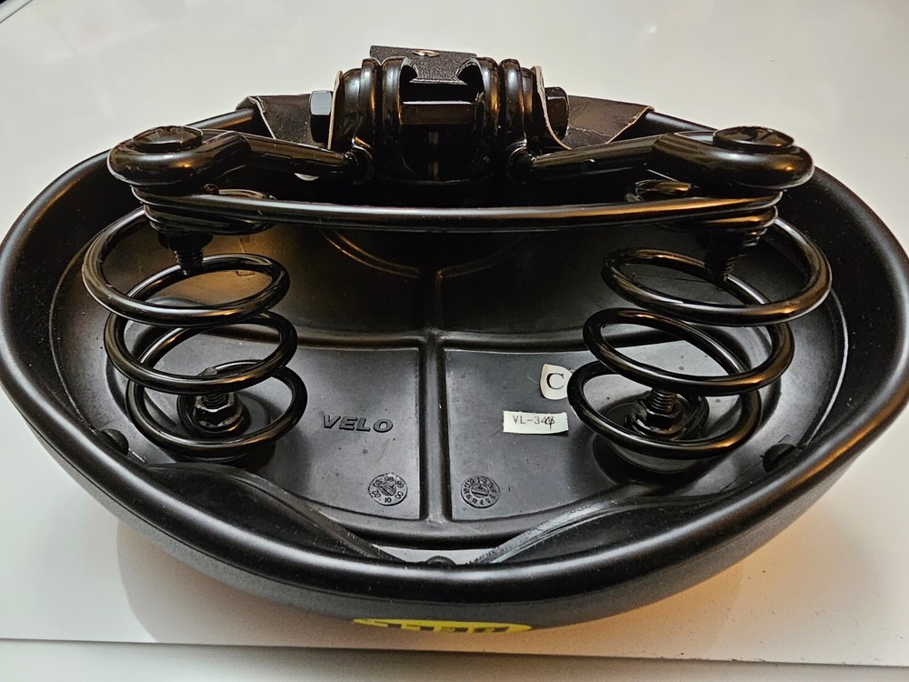 Bell Classic Comfort Bicycle Seat Spring Suspension #559