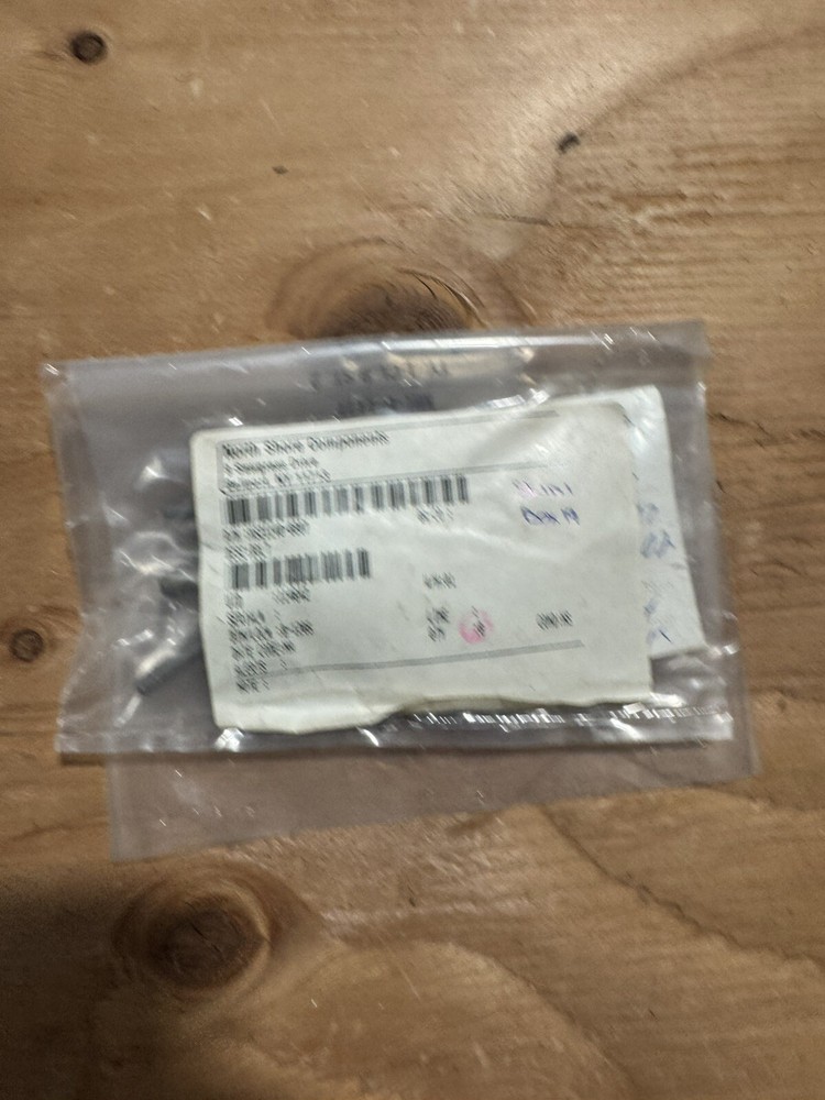 MS21140-0807 RIVET 8PC