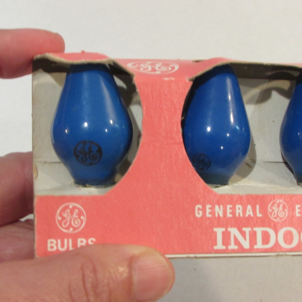 12 VTG C7 Christmas Light Replacement Bulbs Work Blue GE Scroll Circle Package