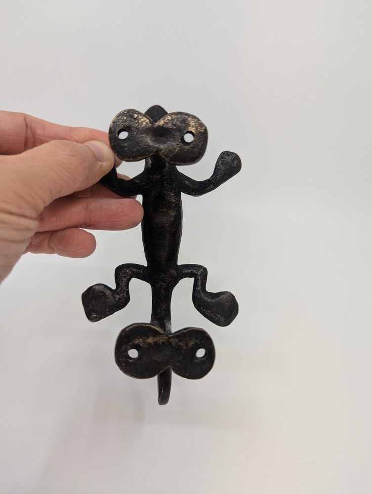 Brass Lizard Hook Hanger for Wall Mounting