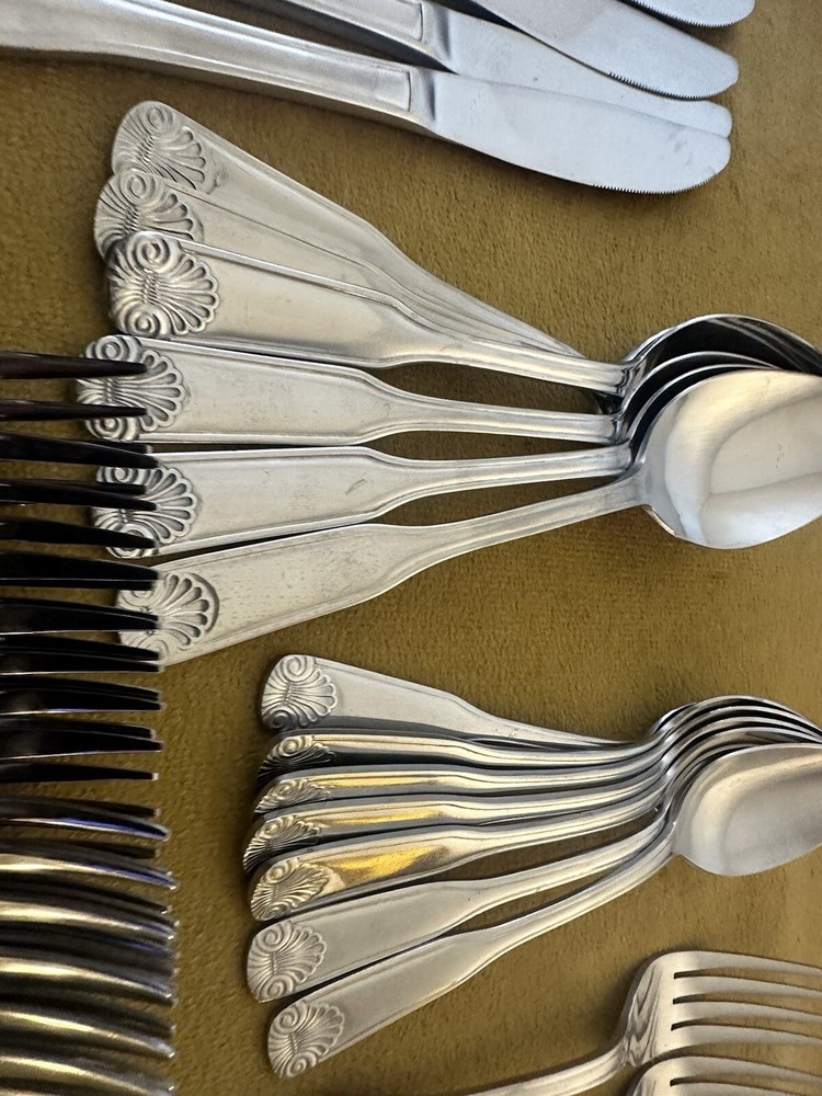 Washington Forge WF Rainier Stainless Flatware - 38 pcs.