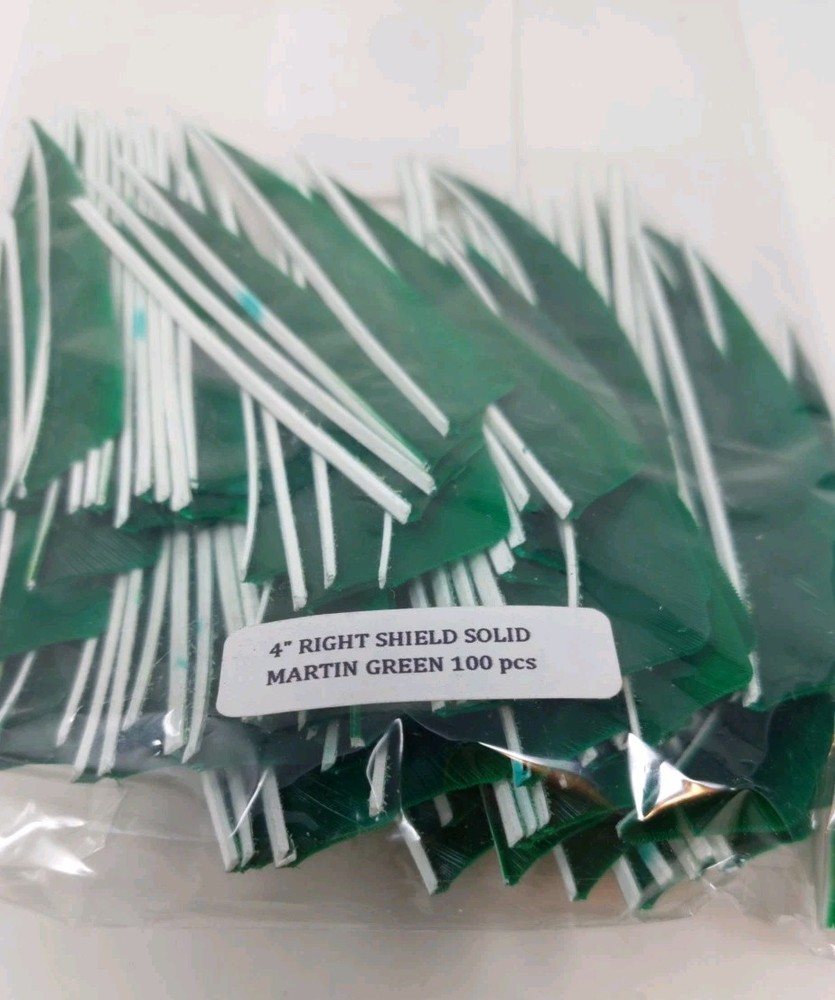 100 Pack Bullseye Archery Feathers 4" Right Wing: Shield Solid Martin Green