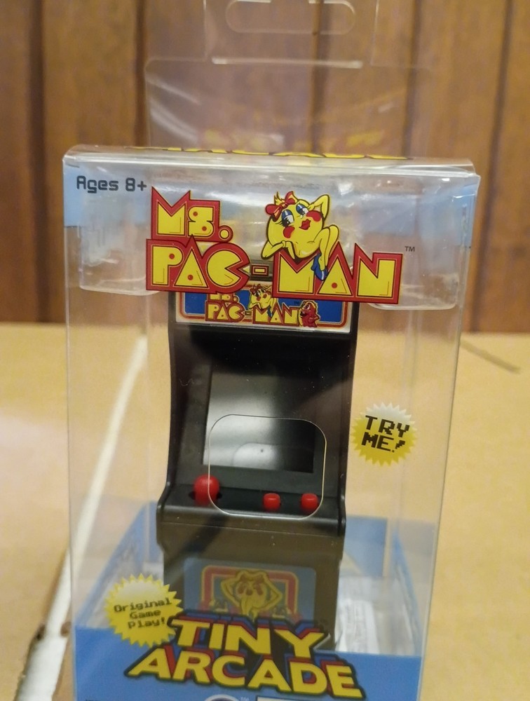 Pac Man Mini Arcade Machine by Tiny Arcades 2017 NIB