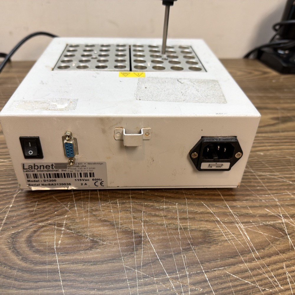 LABNET ACCUBLOCK DIGITAL DRY BATH D1200