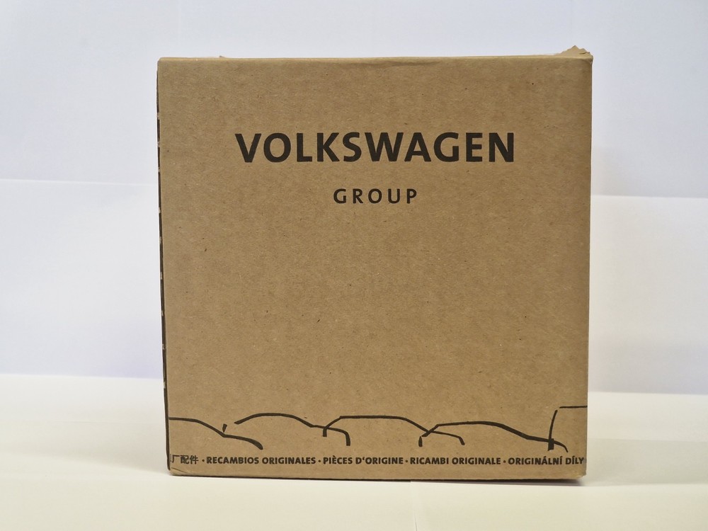NEW VW CAP 014301485D