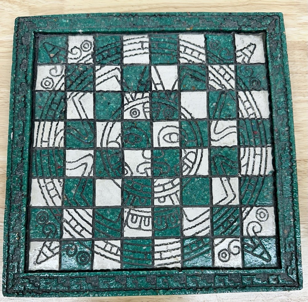 Aztec Chess Set Green White Board 10x10