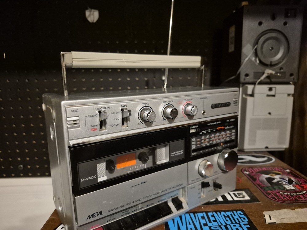 Old School Sanyo Mk40 Stereo Boombox +EXTRAS
