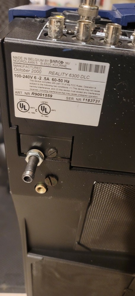 Barco Graphics 6300 DLC Multimedia Projector, maybe working.