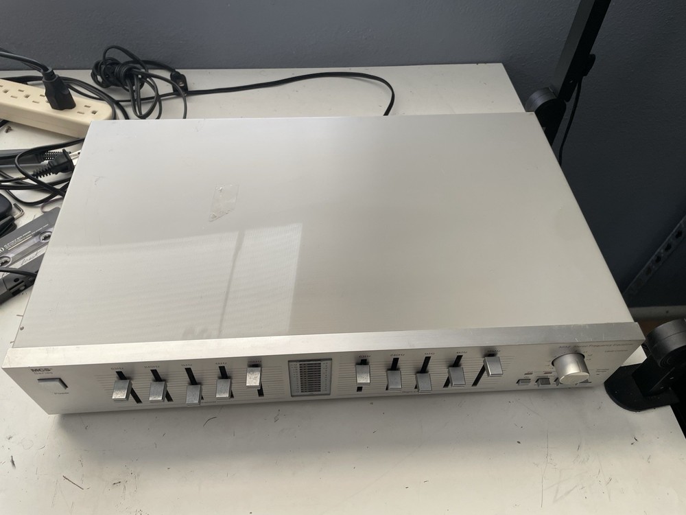 MCS 3032 Stereo Frequency Equalizer - *Tested Works!*