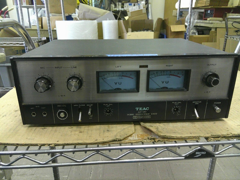TEAC AN-180 NOISE REDUCTION UNIT (MISSING KNOBS)
