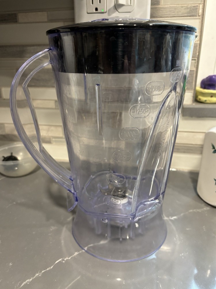 Blender Replacement Pitcher: Hamilton Beach #50167G - PITCHER ONLY-plastic, used
