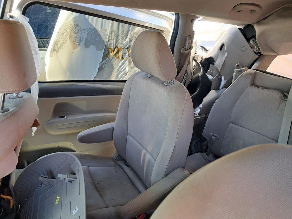 Fuse Box Engine Fits 15-18 SEDONA 4830995
