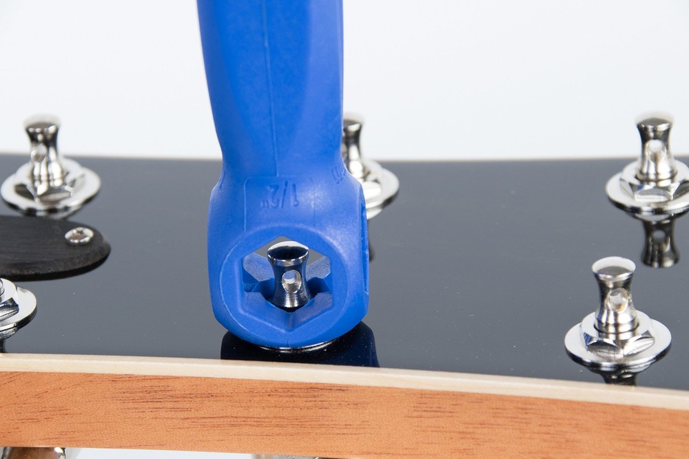 The Octopus 8 ’N 1 Tech Tool (MN227)