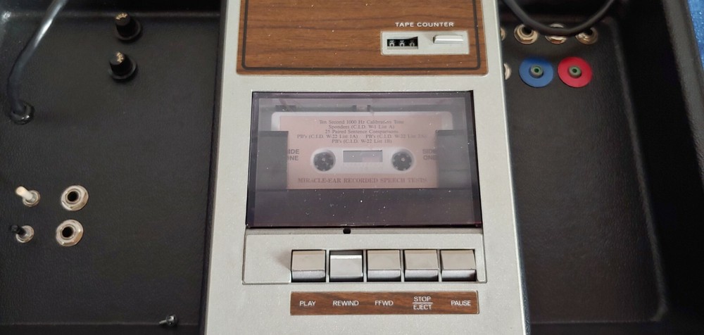 Qualitone Acoustic Appraiser Audiometer