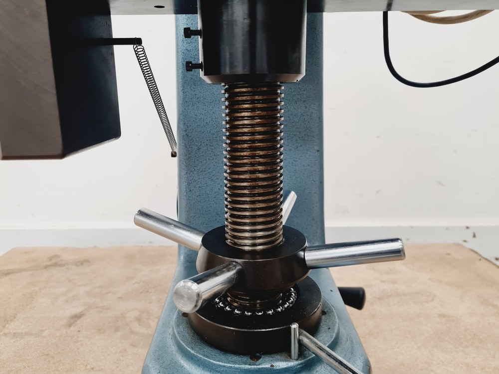 ESEWAY Hardness Tester SPV2P Lab