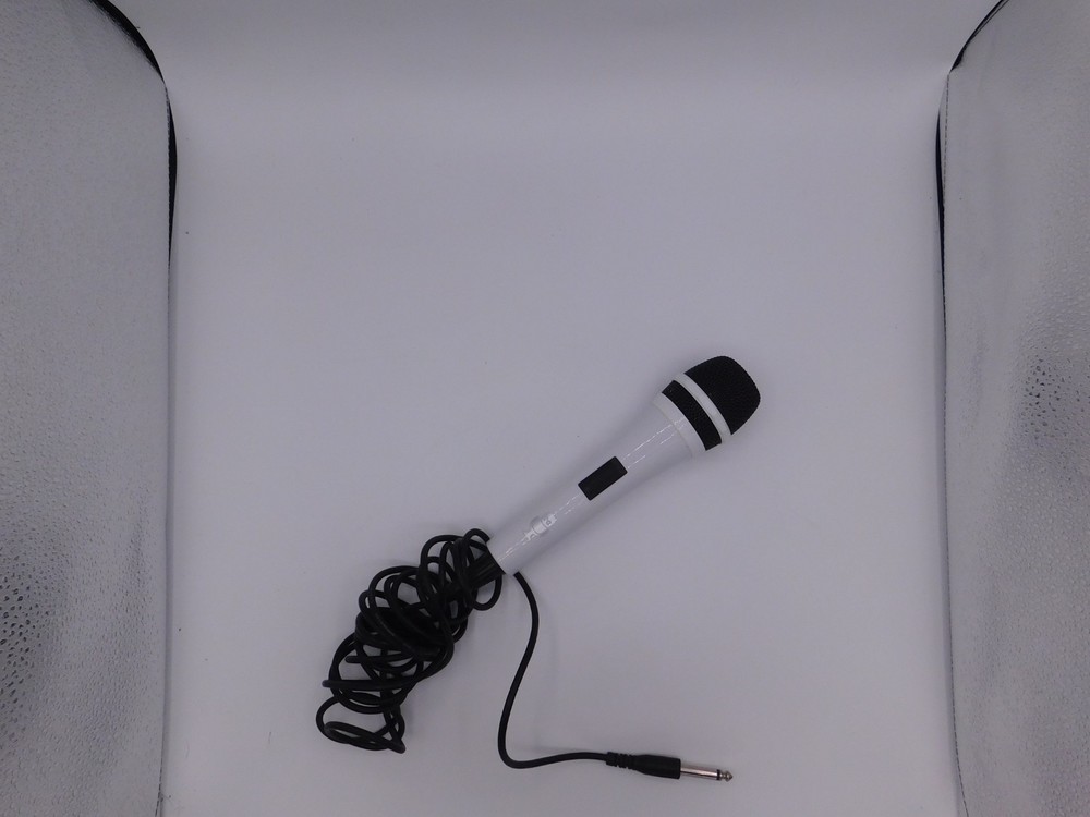 8" Wired Karaoke Microphone White