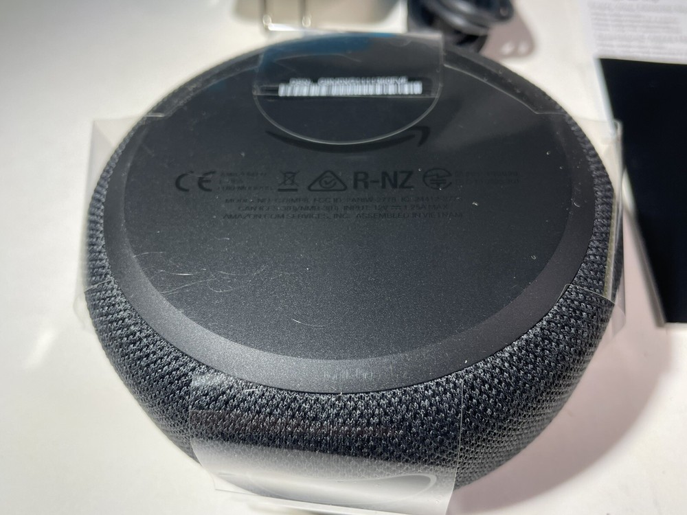 Amazon Echo Dot (3rd Generation) Smart Speaker - Charcoal NOB