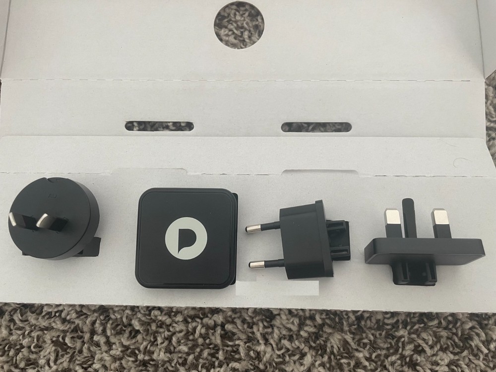 Polyend Play Sample and MIDI Based Groovebox complete Used once.