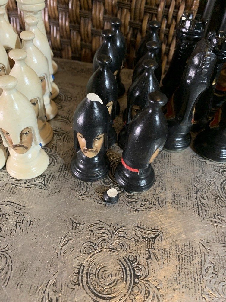 Vintage Duncan mold ceramic Chess Pieces Handpainted