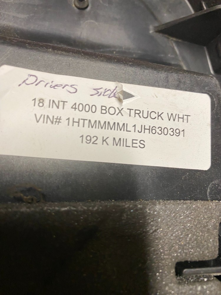 INTERNATIONAL DOOR HANDLE DRIVERS / LEFT 16908663