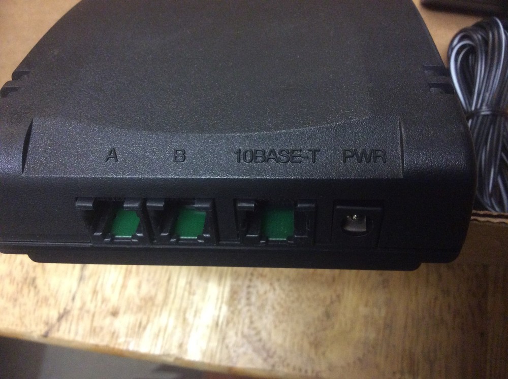 Tut Systems LongRun Adapter LR2000T modem (Power, network & phone line included)