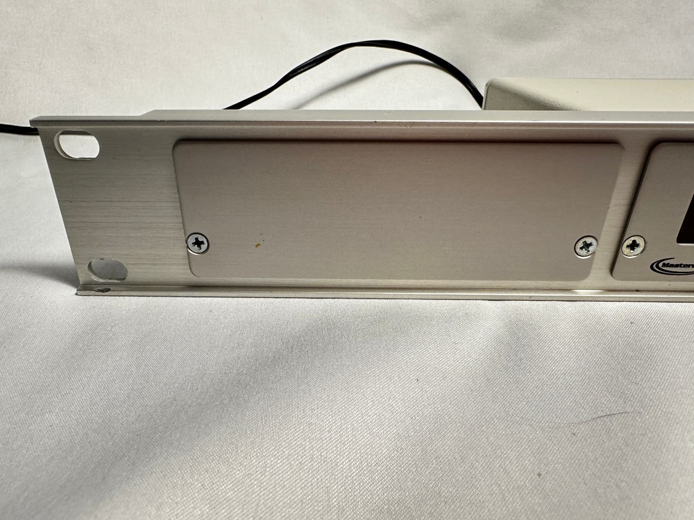 Masterclock TCD-200 Time Code Driven Clock w/Rack Mount