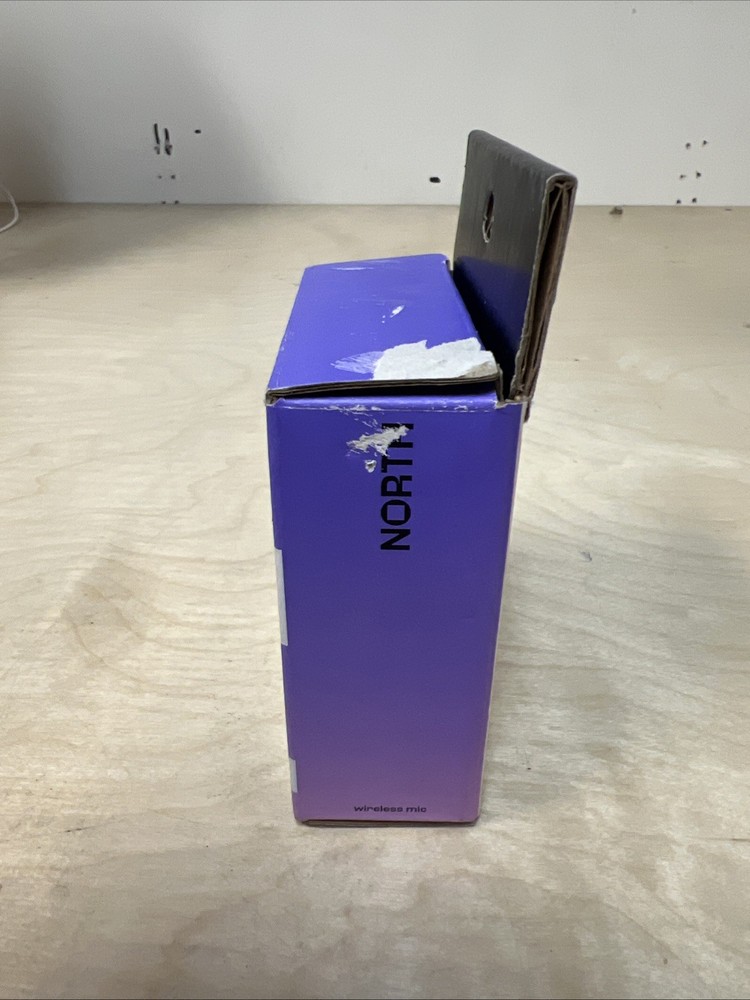 NORTH Wireless Microphone with Charger (USB-C)...305