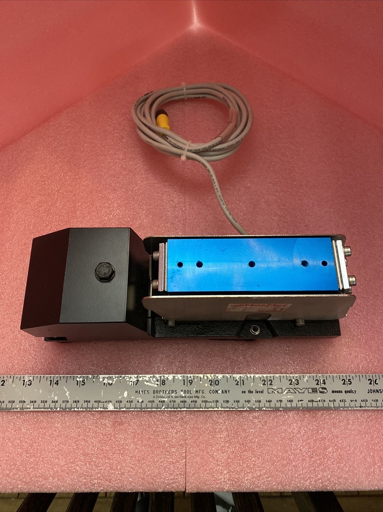 MoxMec VB-150 Vibrating Balanced Base