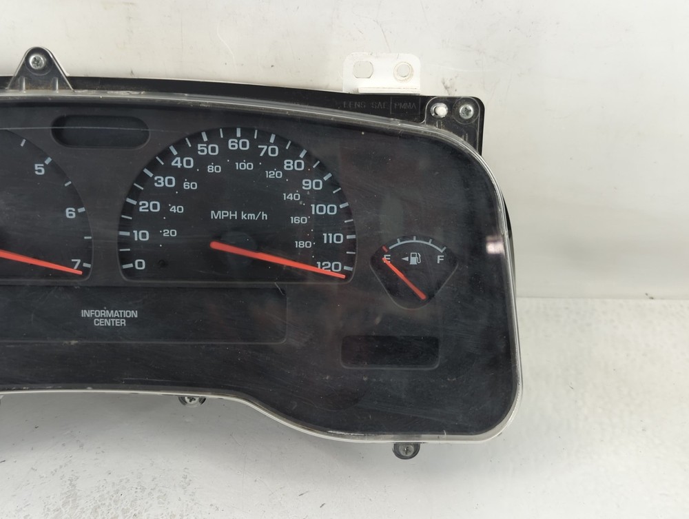 2003-2003 Dodge Durango Speedometer Instrument Cluster Gauges Q0J04
