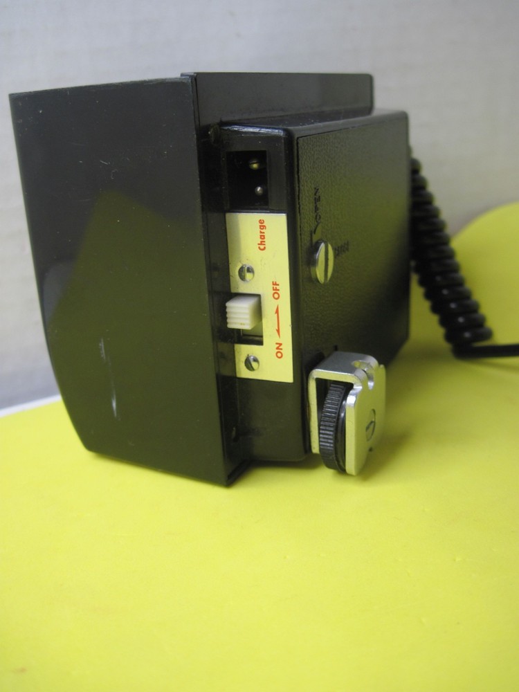 Vintage Gold Crest SR 35 CD Rechargeable Camera Flash